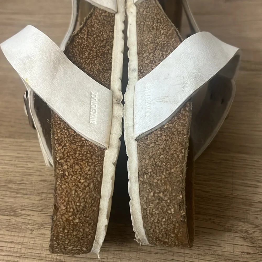 Birkenstock, white sandals, kids sz 2